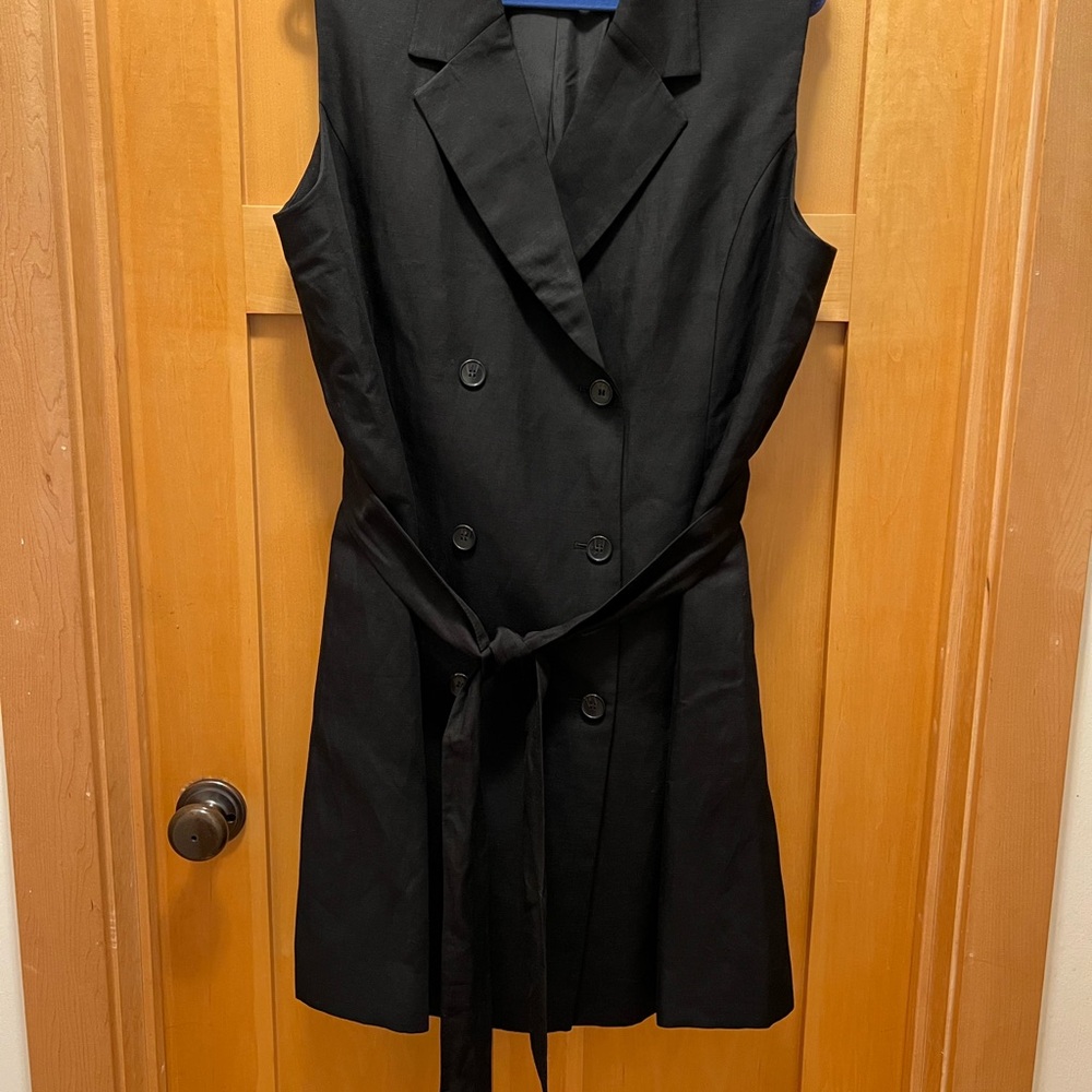 Double-Breasted Black Sleeveless Dress